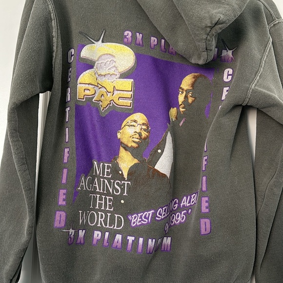 Tupac Hoodie - Picture 2 of 7